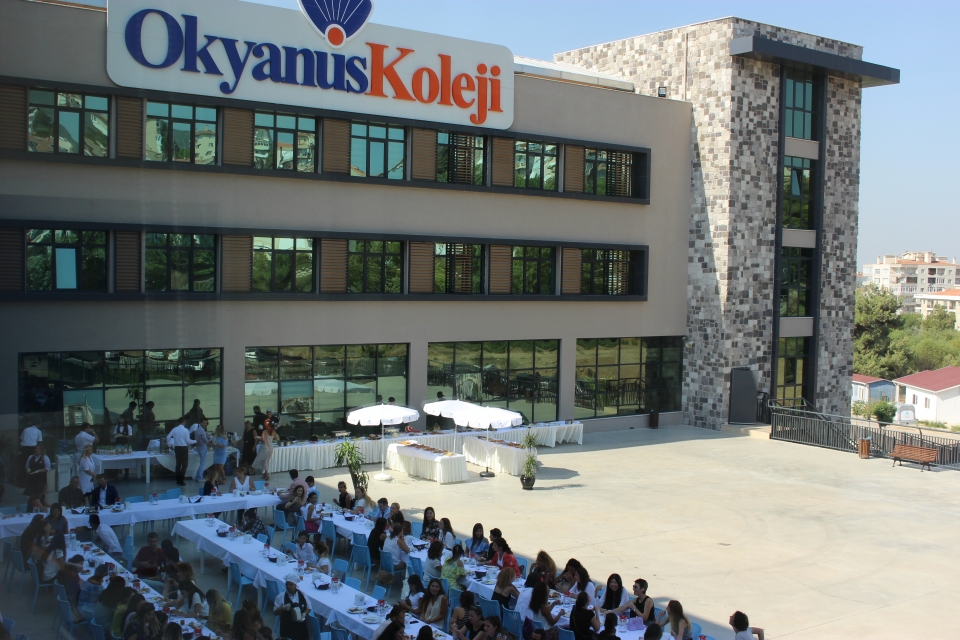 Izmir Mavisehir Okyanus Koleji Ortaokul Fotograf Okyanus Kolejleri Izmir Kampusleri Dev Kadrosu Ile 2017 2018 Egitim Ogretim Yili Calismalarina Basladi