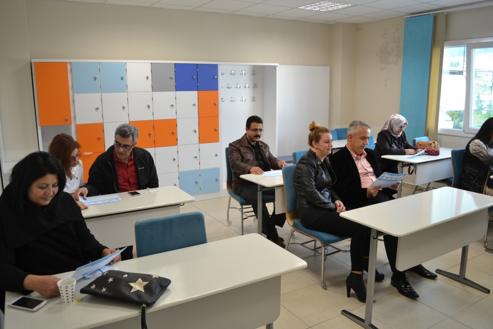 Izmir Mavisehir Okyanus Koleji Anadolu Lisesi Fotograf Izmir Mavisehir Okyanus Koleji Lise Kademesi 1 Donem Veli Toplantisi