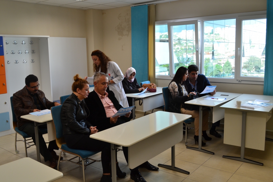 Izmir Mavisehir Okyanus Koleji Anadolu Lisesi Fotograf Izmir Mavisehir Okyanus Koleji Lise Kademesi 1 Donem Veli Toplantisi