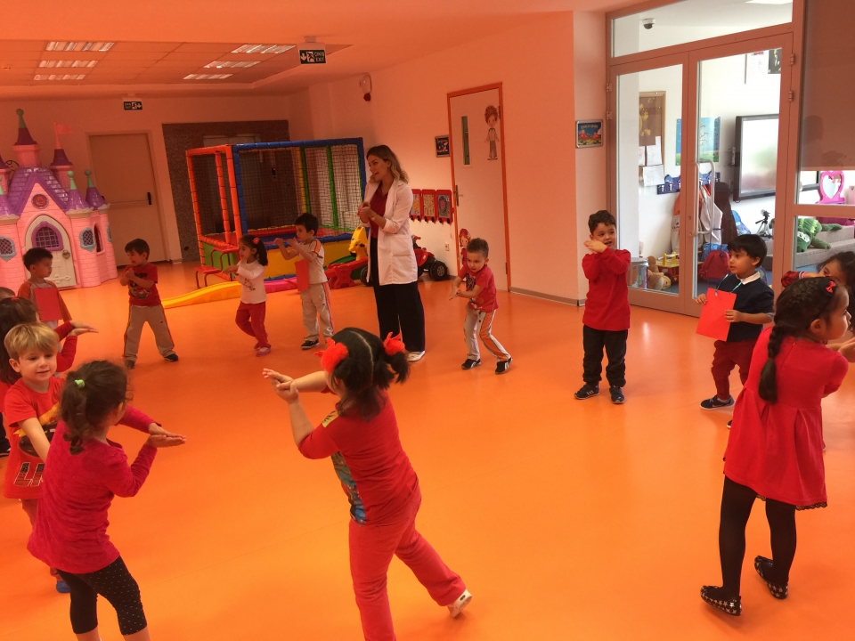 Beykent Okyanus Koleji Okul Oncesi Haber Beykent Okyanus Koleji Okul Oncesi Baliklar Grubu Kirmizi Partisi