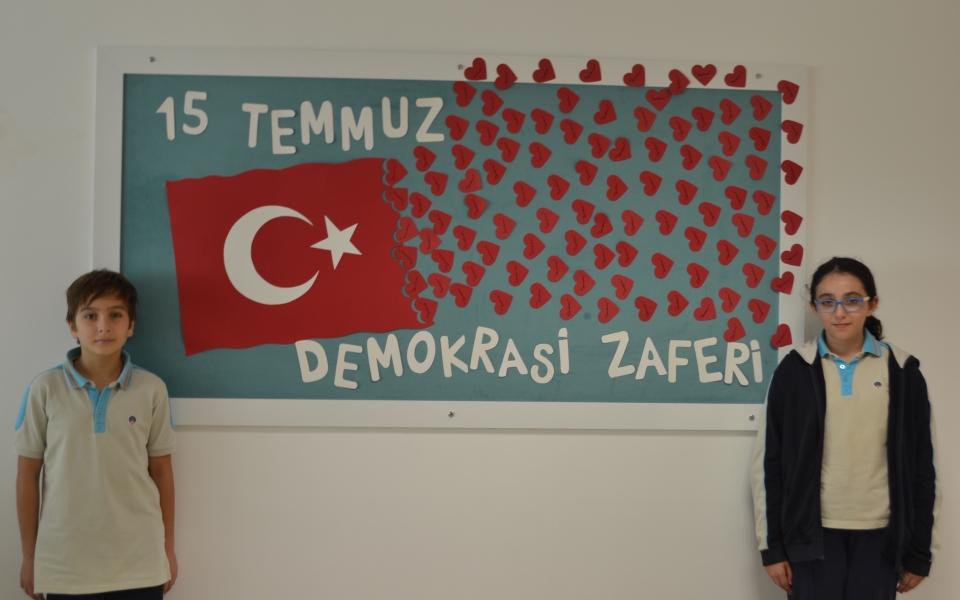 Okyanus Koleji Kolej Ozel Okul Ana Okulu Ilkokul Ortaokul Lise Antalya Okyanus Koleji 15 Temmuz Demokrasi Zaferi Ve Sehitleri Anma Programi Duzenledi