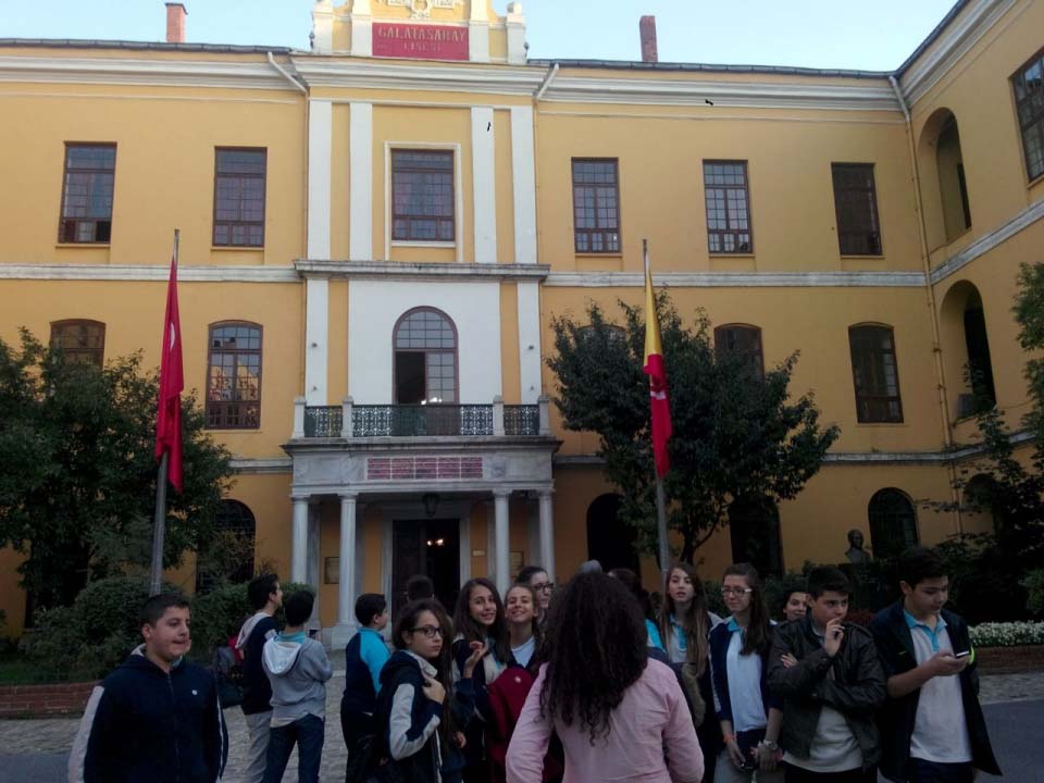 Okyanus Koleji Kolej Ozel Okul Ana Okulu Ilkokul Ortaokul Lise Fatih Okyanus Koleji 8 Sinif Ogrencileri Galatasaray Lisesi Ni Gezdi
