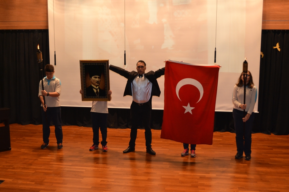 Okyanus Koleji Kolej Ozel Okul Ana Okulu Ilkokul Ortaokul Lise Halkali Okyanus Koleji Ulu Onder Ataturk U Andi