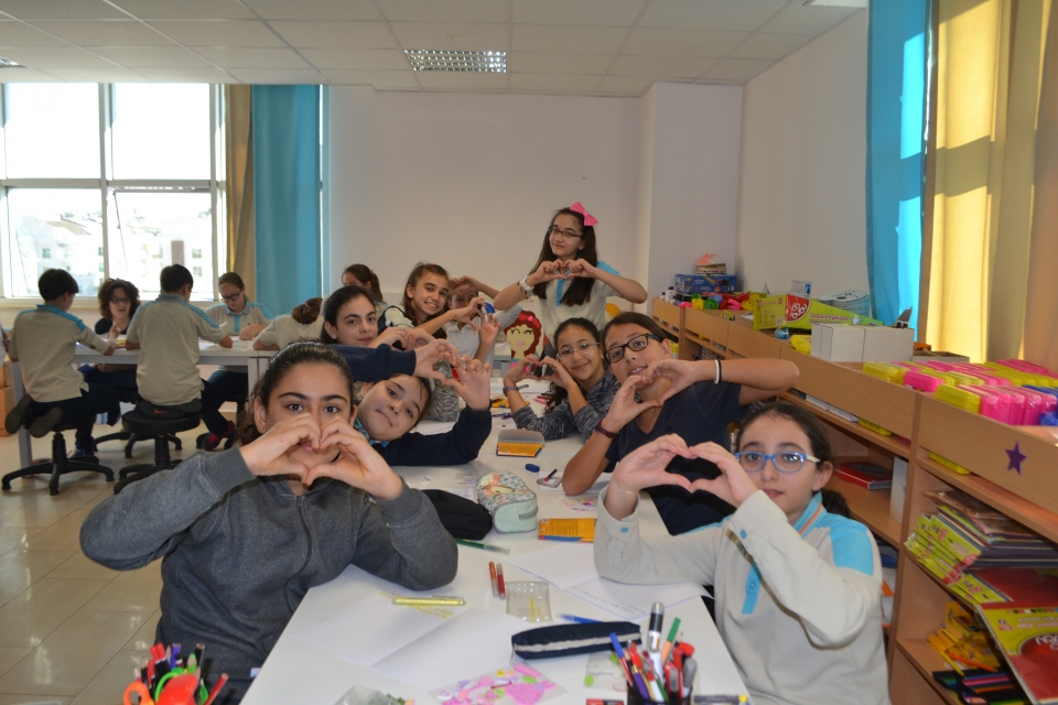 Okyanus Koleji Kolej Ozel Okul Ana Okulu Ilkokul Ortaokul Lise Antalya Okyanus Koleji Ortaokulu 6 B Sinifi Losev Li Arkadaslariyla Mektuplasiyor