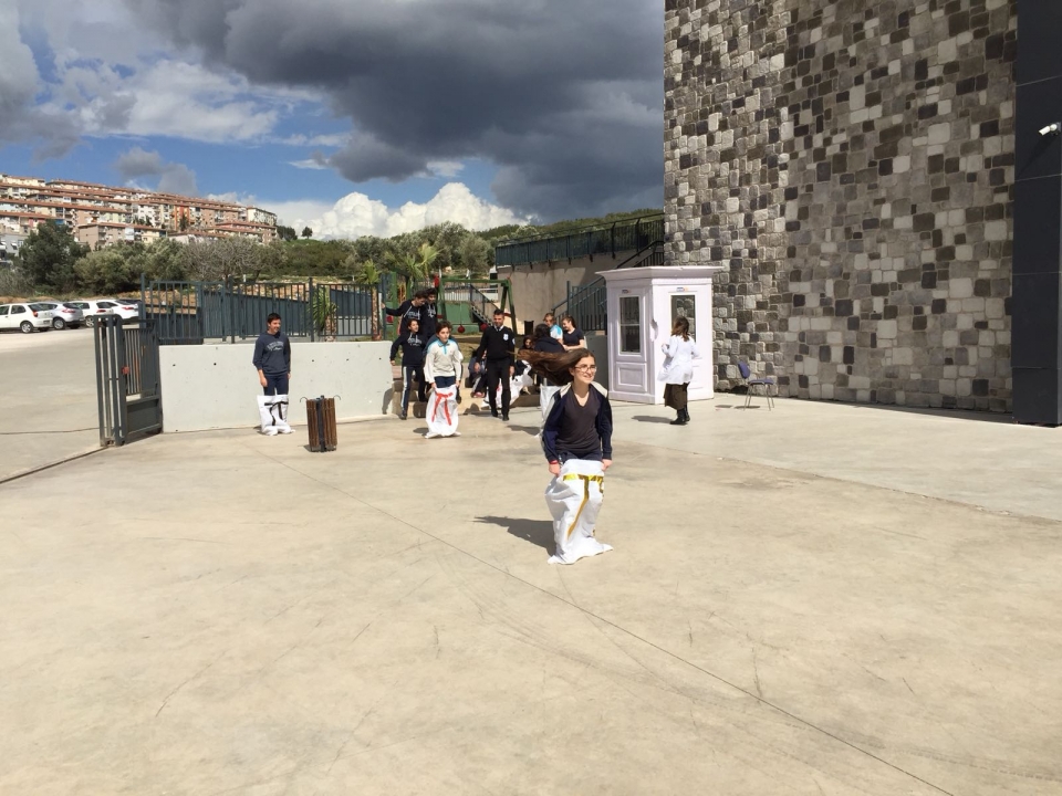 Izmir Bornova Okyanus Koleji Ortaokul Fotograf Bornova Okyanus Koleji Dunya Pi Gunu Kutlamalari