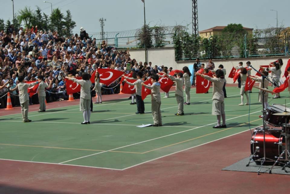 Okyanus Koleji Kolej Ozel Okul Ana Okulu Ilkokul Ortaokul Lise Sancaktepe Okyanus Ta Renkli 23 Nisan Kutlamasi