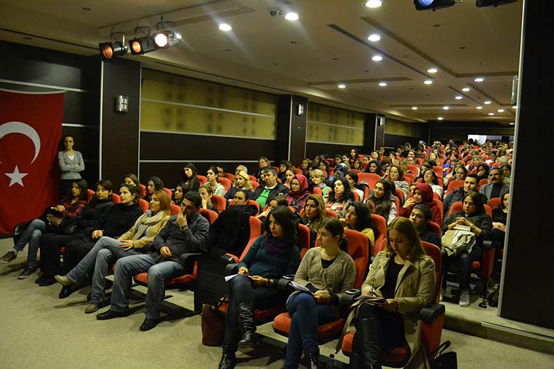 Alibahis Farklı İletişim Yöntemleri