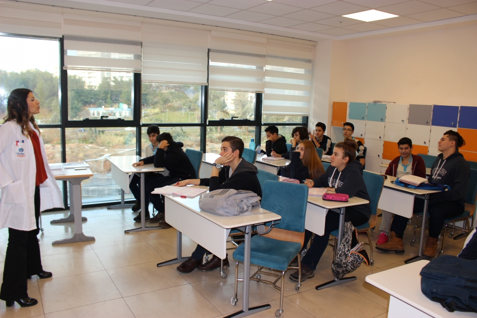 Izmir Bornova Okyanus Koleji Anadolu Lisesi Fotograf Bornova Anadolu Lisesi Teog Soylesi Etkinligi