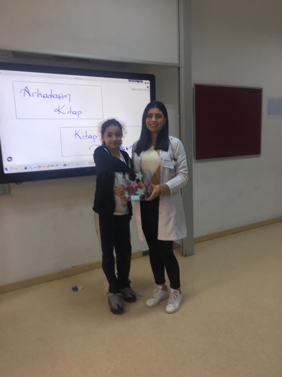 Bahcesehir Okyanus Koleji Ortaokul Fotograf 6 A Sinifi Arkadasim Kitap Kitap Arkadasim Etkinligi