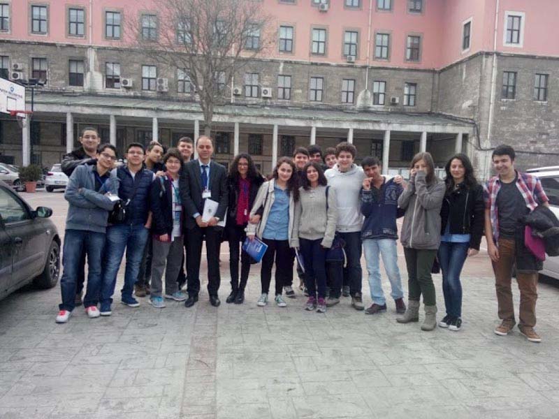 Okyanus Koleji Kolej Ozel Okul Ana Okulu Ilkokul Ortaokul Lise Liseliler Istanbul Universitesi Fizik Calistayi Nda