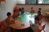 Bahçelievler Okul Öncesi İstiridye Grubu Öğrencileri İngilizce Dersinde Saatleri Öğreniyor