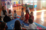 Balıklar Grubu İle Yağ Satarım Bal Satarım Oynuyor