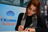Elif Şafak İmza Günü