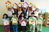 Eryaman Okyanus Koleji Okul Öncesi Yıldızlar Sınıfı İngilizce Dersinde Saatleri Öğrendi