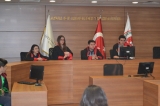 Fatih Okyanus  Anadolu Lisesi Hukuk Kariyer Kulübü Öğrencilerine Sanal Mahkeme Uygulaması