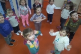 Güneşli Okyanus Koleji Okul Ööncesi  Balıklar Grubu Ebe Tavşan Oyunu Oynuyor