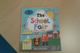 Okyanus İncek Pre-School - Yunuslar Are Reading Book And Talking About Collaboration