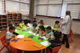 Bahçelievler Okul Öncesi Rüzgarlar Grubu Öğrencileri İngilizce Bilingual dersinde Colours  (Renkler)konusunu Öğreniyor