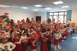 Bornova Okyanus Koleji Okul Öncesi Grubu öğrencileri Cumhuriyet'in ilan edilişinin 95. Yıldönümünü kutlamanın haklı gururunu yaşıyor.