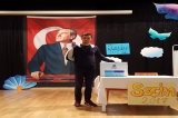 Demokrasi Okyanus'ta !