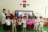 Eryaman Okyanus Koleji Okul Öncesi Yıldızlar Sınıfı İngilizce Bilingual Dersinde Ailelerini Tanıttılar