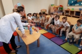 Mavişehir Okyanus Koleji Okul Öncesi İnciler Grubu İz Bırakan Gemiler Deneyi Yapıyorlar