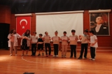 Avcılar Okyanus Koleji ortaokul kademesi sertifika töreni heyecanı