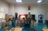 Avcılar Okyanus Koleji Okul Öncesi Deniz Yıldızı Grubu Öğrencileri Aile Katılım Etkinliğinde Hacivat Karagöz’ü izledi.