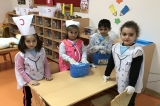 Avcılar Yıldızlar Grubu öğrencileri 2 Kasım 2018 Cuma günü "Kızılay Haftası Drama" çalışması için yerlerini aldılar.