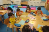 İncek Okyanus Okul Öncesi Çiçekler Grubu Sanat Etkinliğinde Öğretmenler Günü Kartı Hazırladılar