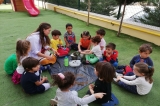 Mavişehir Okyanus Koleji Yunuslar Grubu  Öğrencileri Çiçek Dikimi Etkinliğinde