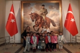 Miniklerin Ata'yı Ziyareti
