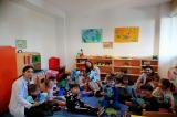 Ataşehir Okyanus Koleji Okul Öncesi İnciler Grubu öğrencileri, 19 Mart Salı günü Nazire öğretmen ile Beceri Koordinasyon etkinliğinde; ritim hareketleri yaptılar. İlk olarak ısınma hareketleri yaparak derse başladılar. Denge hareketleri ile etkinliği tama