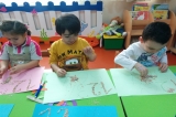 Güneşli Okul Öncesi Yunuslar Grubu Kumla Sayı Çalışması Yapıyor