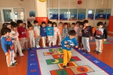 Güneşli Okyanus Koleji Okul Öncesi Gezegenler Grubu Oyun Etkinliği Yapıyor