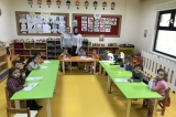 İnciler Grubu Öğrencileri 14.03.2018 Çarşamba günü Aile Katılımı etkinliği için sınıflarındaki masalarda yerlerini aldılar.