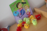 Incek Okyanus College Pre-school Çiçekler Group Read The Story  "Clean It"