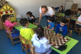 Ataşehir Okyanus Koleji Okul Öncesi Gökkuşağı Grubu Öğrencileri Satranç Dersinde