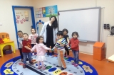Güneşli  Okyanus Koleji Okul Öncesi Yunuslar Grubu Oyun Oynuyor