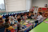 Halkalı Okul Öncesi Gökkuşağı Grubu Öğrencileri Kitap Günü Etkinliğinde.