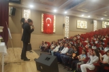 Karikatürist Behzat TAŞ Eryaman Okyanus Ortaokulunda