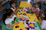 Okyanus Koleji Anaokulu Deniz Yıldızı Grubu  İlkbahar Çalışması Çiçek Ve Uğurböceği Yapımı