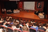 Liseliler, "Quiz Show"da İngilizce Bilgilerini Yarıştırdı