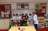 Ataşehir Okul Öncesi Çiçekler Grubu Fun With English Dersinde