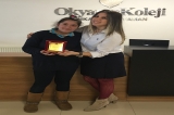 Eryaman Okyanus Ortaokulu Kasım ayı Genç Araştırmacısı ödülü sahibini buldu.