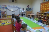 Güneşli Okyanus Koleji Çiçekler Sınıfı Öğrencileri Kitap Çalışması Yapıyor