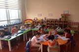 Güneşli Okyanus Koleji Okul Öncesi Gökkuşağı Grubu Okuma Yazmaya Hazırlık Çalışması Yapıyor