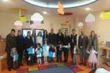 Kemerburgaz Okyanus Koleji Çiçekler Grubu Öğrencileri Karne Alıyor