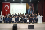 Adana Okyanus Kolejinde Gelecekte Bir Gün Meslekte İlk Gün Projesi İkinci aşaması ‘Velilerimiz Sahnede’ devam ediyor…