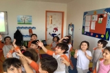 Beykent Okyanus Koleji Okul Öncesi Balıklar Grubu Öğrencileri Kar Partisi Etkinliğinde ;